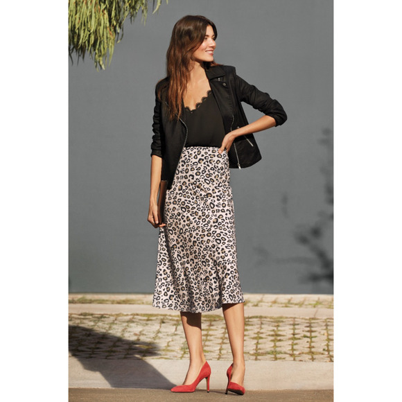 KENNETH COLE New In Box Riley 85 Pump in Coral // 7 - Picture 2 of 14